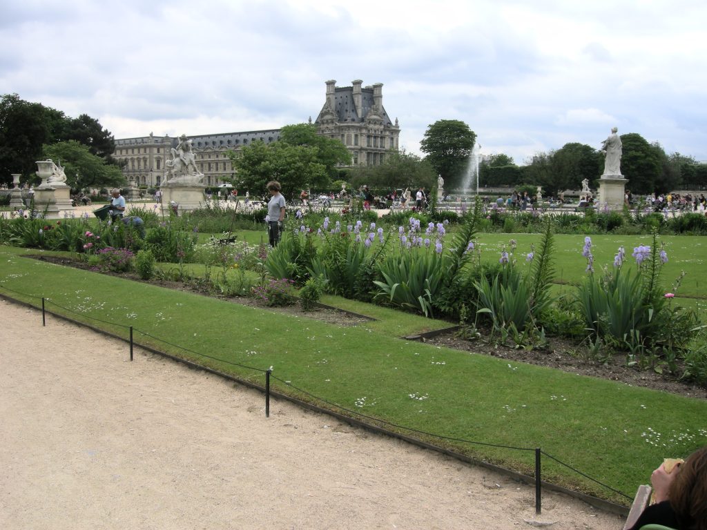 gardens in paris
